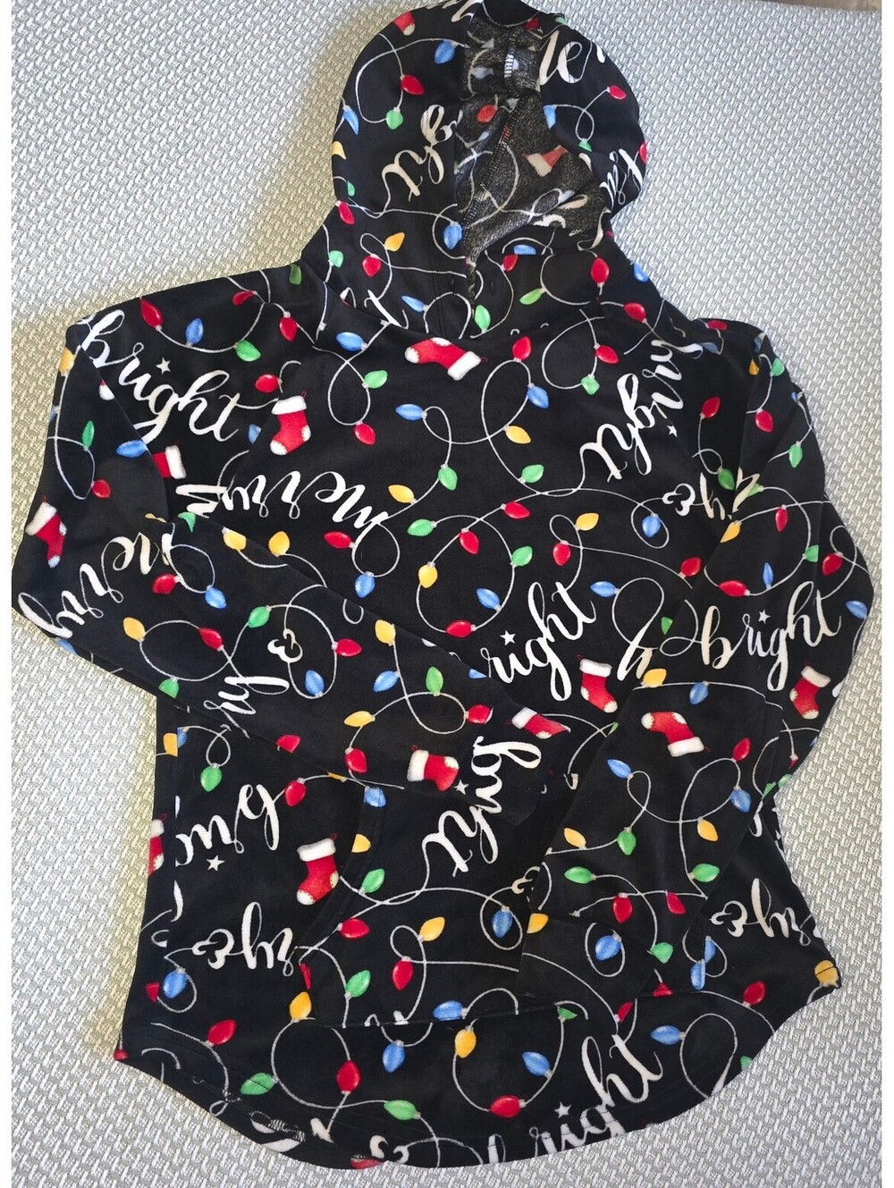 Women's cozy velor hooded Christmas shirt size small 4/6